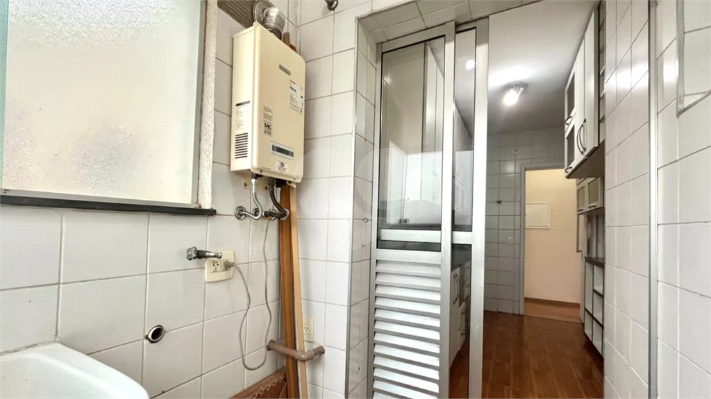 Apartamento à venda com 3 quartos, sendo 1 suíte,  em Vila Campestre, São Paulo, SP