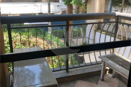Apartamento à venda com 3 quartos, sendo 2 suítes, em Real Parque, São Paulo, SP