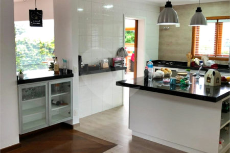 Casa à venda com 3 suítes no condomínio Vila Austríaca, Campos do Jordão - SP