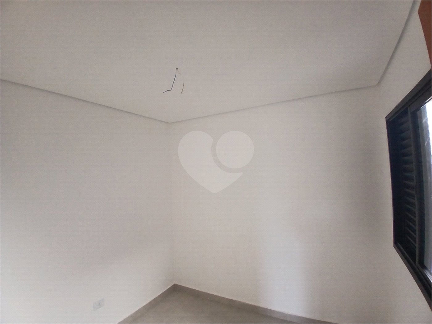 Casa à venda com 2 quartos no condomínio Sintra, São Paulo - SP