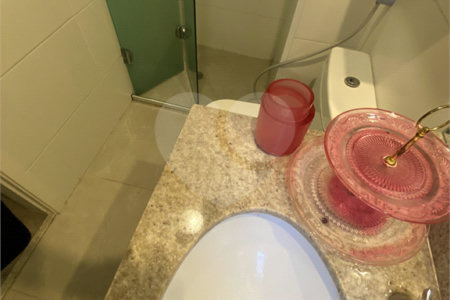Apartamento à venda com 2 quartos, sendo 1 suíte,  em Vila Monumento, São Paulo, SP