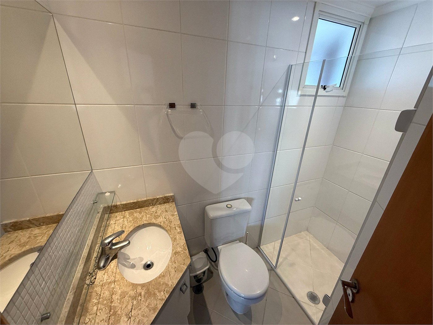 Apartamento à venda com 3 quartos, sendo 1 suíte,  em Baeta Neves, São Bernardo do Campo, SP