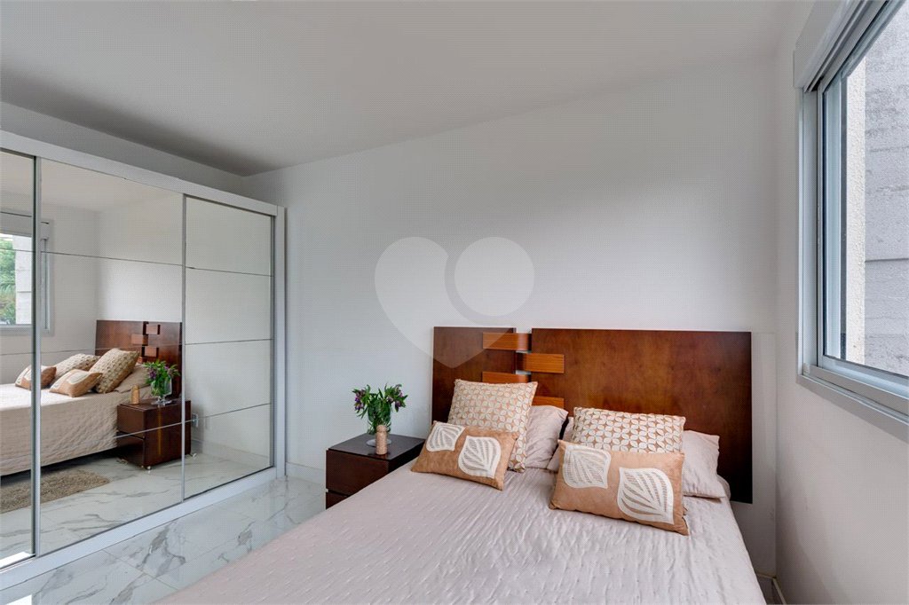 Apartamento à venda com 2 suítes em Santo Amaro, São Paulo, SP