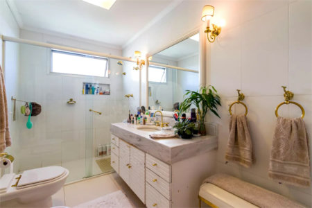 Apartamento à venda com 4 quartos, sendo 2 suítes, em Real Parque, São Paulo, SP