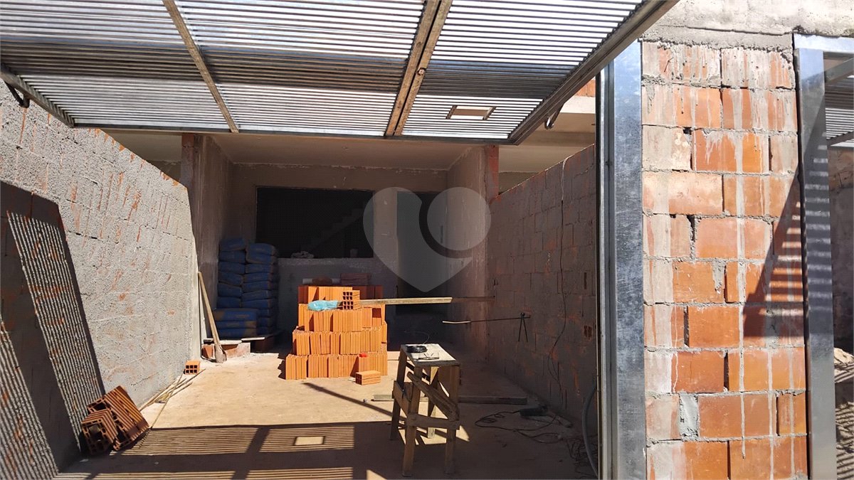 Sobrado à venda com 3 suítes em Butantã, São Paulo, SP