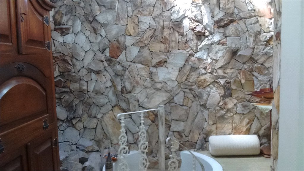 Casa à venda com 5 quartos, sendo 2 suítes, em Horto Florestal, São Paulo, SP