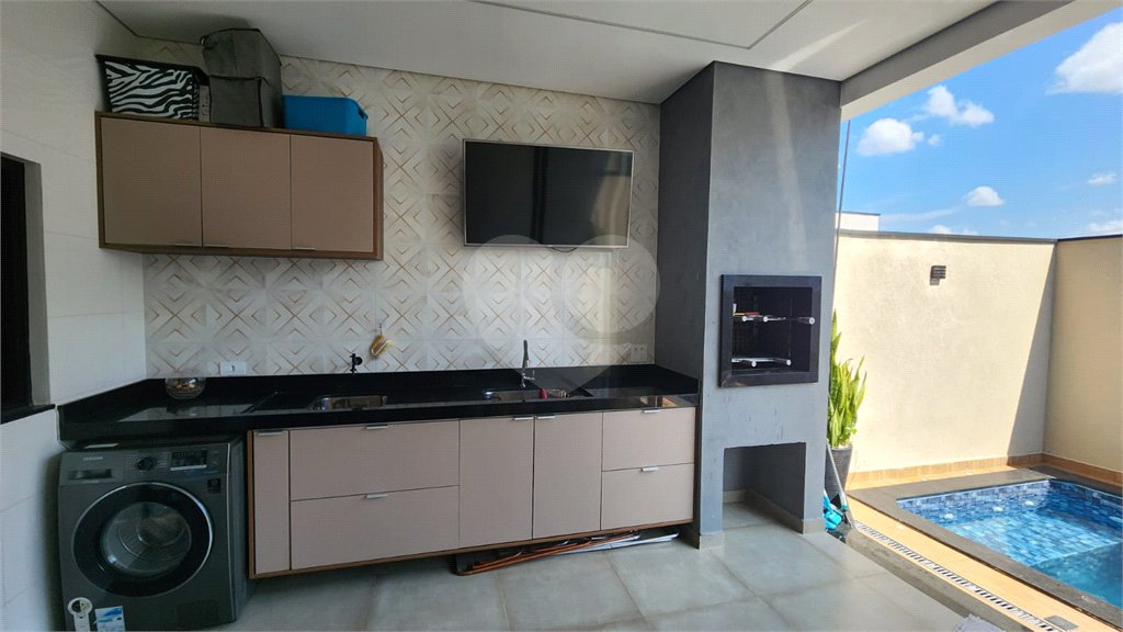 Casa à venda com 3 quartos, sendo 1 suíte, no condomínio Horto Florestal Villagio, Sorocaba - SP