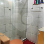 Casa à venda com 5 quartos, sendo 3 suítes, no condomínio Village Texeira Campos, Rio de Janeiro - RJ