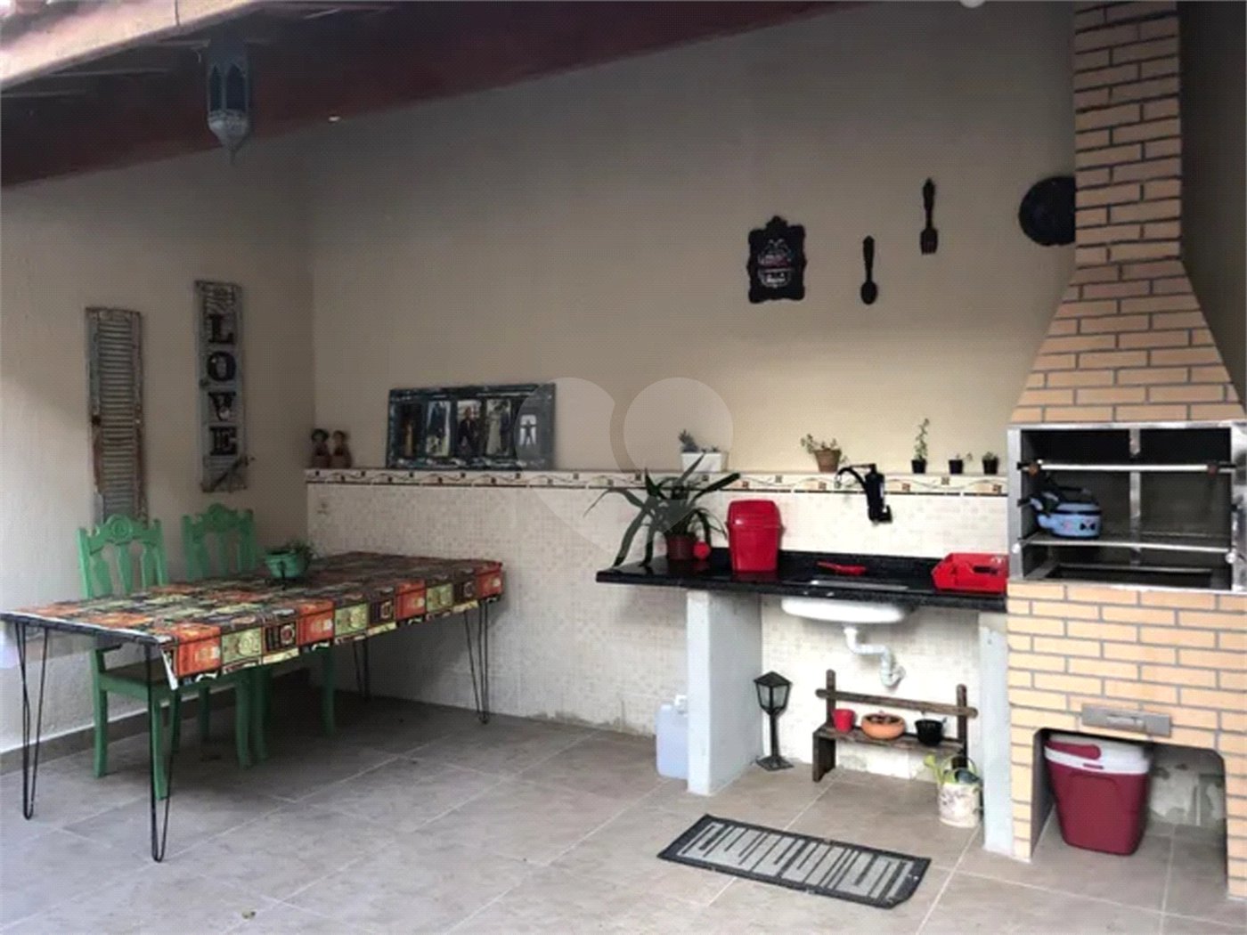 A VENDA SOBRADO, 100M², 3 DORMITORIOS 2 SENDO SUITE, 3 BANHEIROS, 2 VAGAS DE GARAGEM, SÃO JOSÉ DOS C