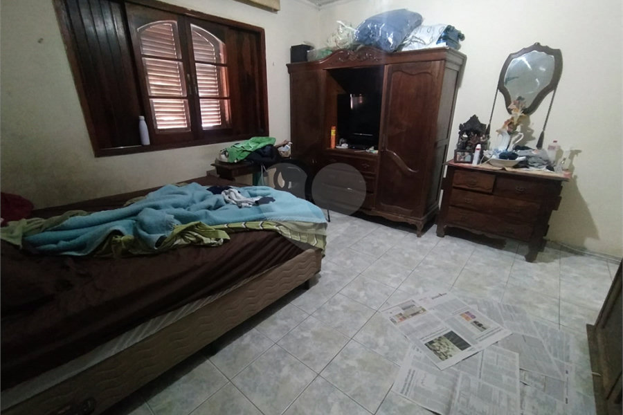 Sobrado à venda com 3 quartos, sendo 1 suíte, em Tremembé, São Paulo, SP