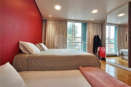 Casa à venda com 3 quartos, sendo 2 suítes, em Vila Gustavo, São Paulo, SP