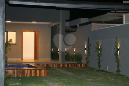 Casa à venda com 3 suítes em Jardim Ipê, Atibaia, SP