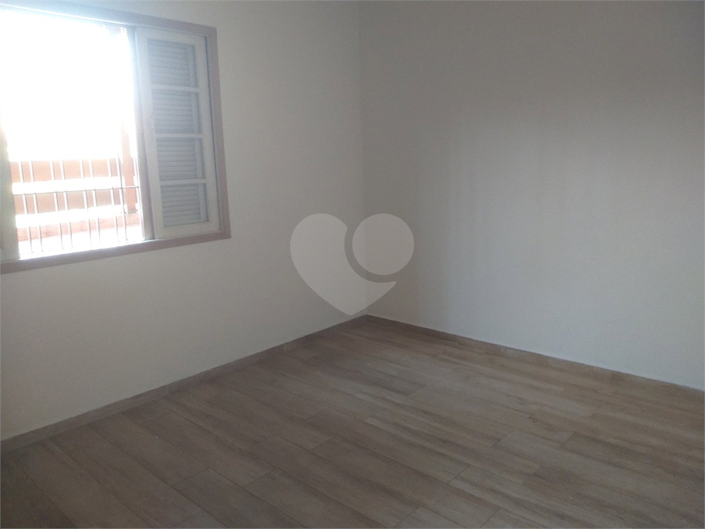 Casa à venda com 2 quartos, sendo 1 suíte, em Vila Gustavo, São Paulo, SP