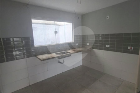 Casa à venda com 3 quartos, sendo 1 suíte, em Campo Grande, Rio de Janeiro, RJ