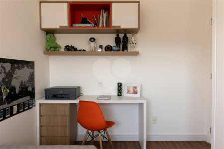 Apartamento à venda com 3 quartos, sendo 1 suíte,  em Alto da Lapa, São Paulo, SP