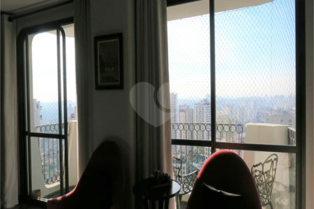 Apartamento à venda com 4 quartos, sendo 2 suítes,  em Vila Suzana, São Paulo, SP