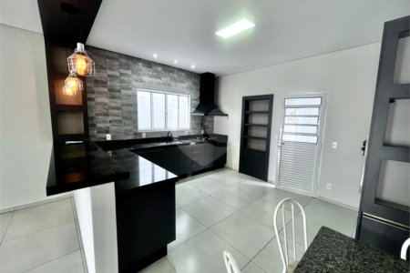 Casa à venda com 2 quartos, sendo 1 suíte,  em Vila Barth, Itapetininga, SP