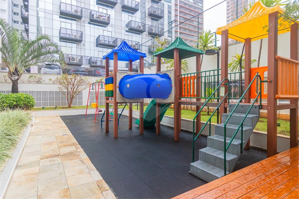 Apartamento à venda com 2 quartos, sendo 1 suíte, em Alto da Boa Vista, São Paulo, SP