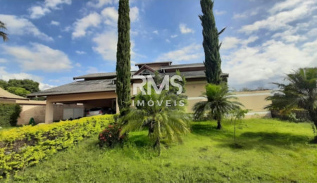 Casa à venda com 4 quartos, sendo 2 suítes,  no condomínio Residencial Haras Pindorama I, Cabreúva - SP