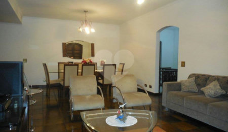 Casa à venda com 3 quartos, sendo 1 suíte,  em Piraporinha, Diadema, SP