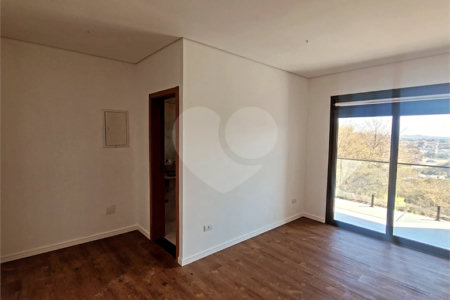 Casa à venda com 4 suítes no condomínio Itapora, Atibaia - SP