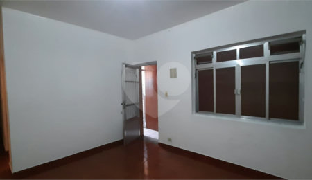 Sobrado à venda com 3 quartos em Jardim Guairaca, São Paulo, SP