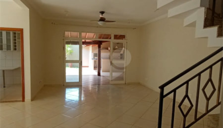 Casa à venda com 4 quartos, sendo 1 suíte,  no condomínio Villa Real Ribeirao Preto, Ribeirão Preto - SP