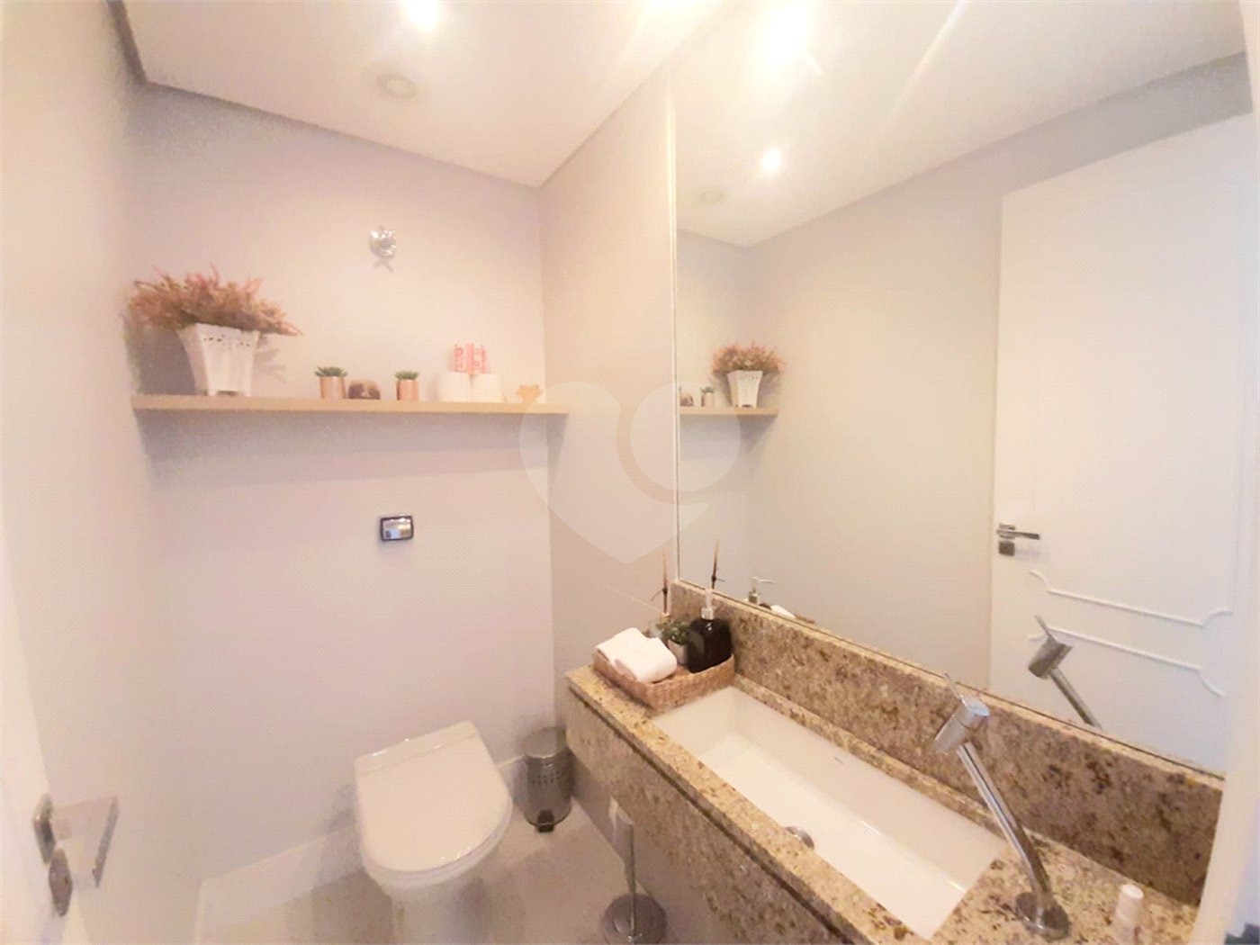 Apartamento à venda com 3 quartos em Moema, São Paulo, SP