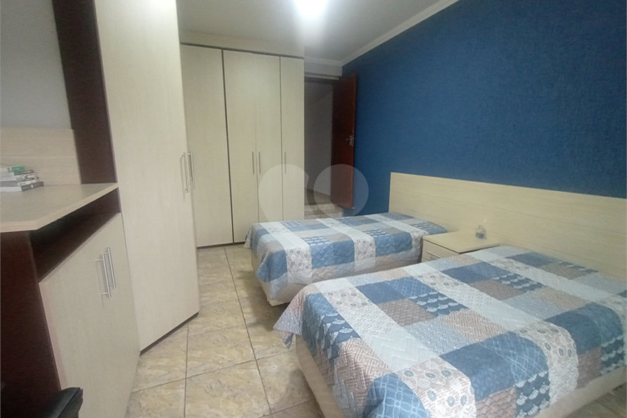 Sobrado à venda com 3 quartos, sendo 1 suíte,  em Vila Gustavo, São Paulo, SP