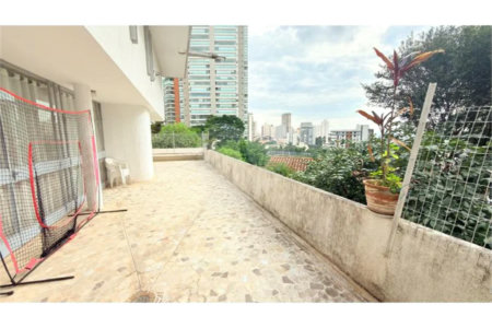 Casa à venda com 4 quartos, sendo 3 suítes, em Santana, São Paulo, SP