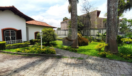 Casa Térrea à venda com 3 quartos, sendo 2 suítes,  em Vila Oliveira, Mogi das Cruzes, SP