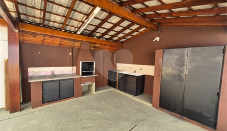 Casa Térrea à venda com 3 quartos, sendo 1 suíte,  no Centro, Vinhedo, SP