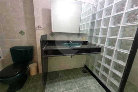 Apartamento à venda com 4 quartos, sendo 1 suíte, em Copacabana, Rio de Janeiro, RJ