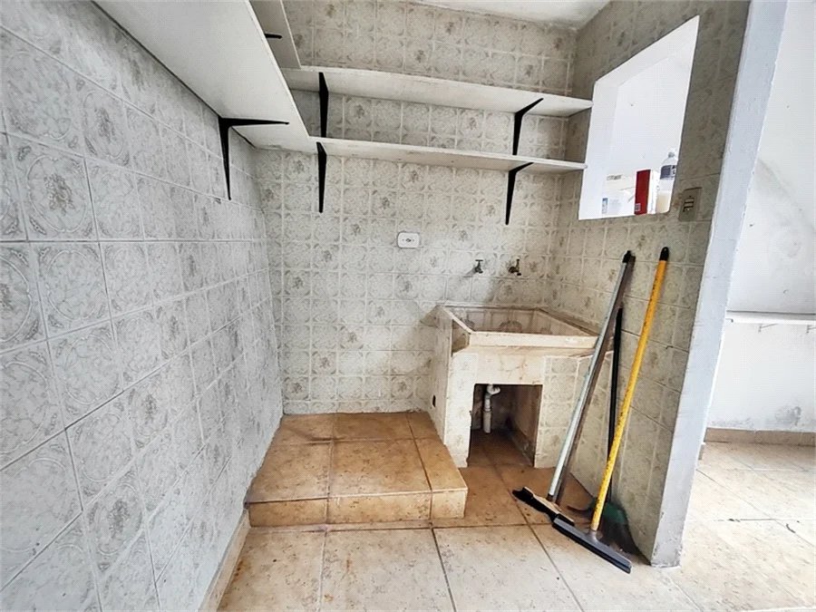 Casa Térrea à venda com 2 quartos em Parque Vitória, São Paulo, SP