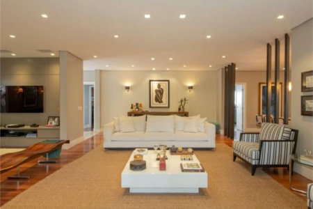 Casa à venda com 4 suítes no condomínio Outeiro, São Paulo - SP