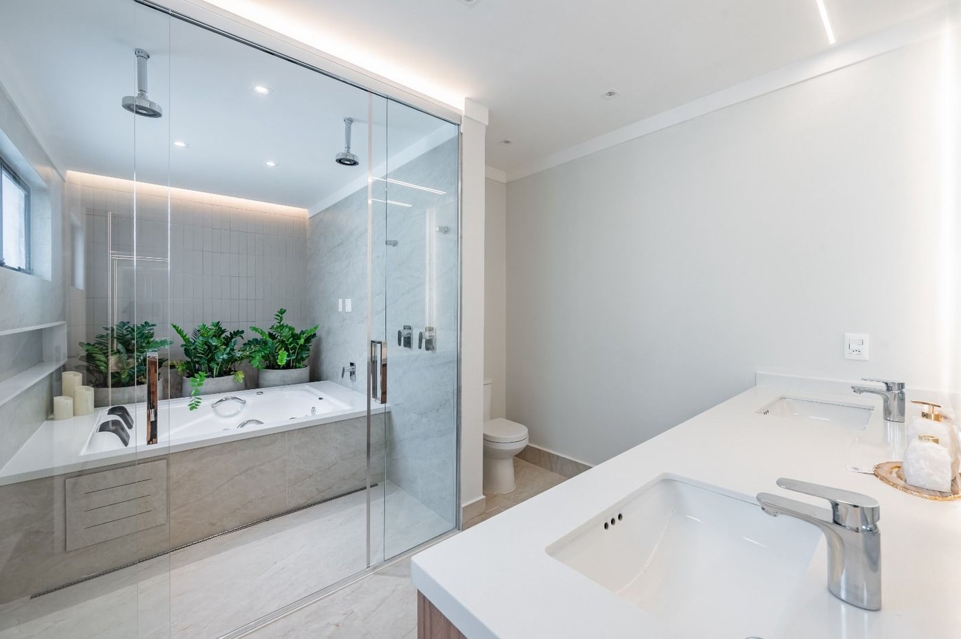 Apartamento com 4 dormitórios à venda, 335 m² por R$ 4.390.000,00 - Gonzaga - Santos/SP