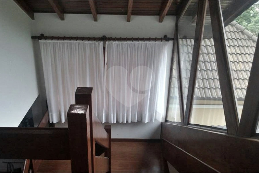 Sobrado à venda com 6 quartos, sendo 4 suítes, em Tremembé, São Paulo, SP