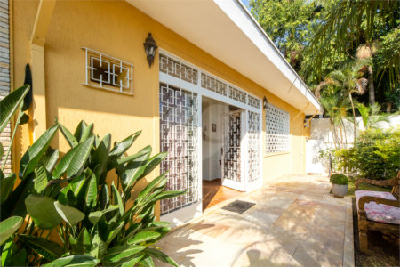 Casa Térrea à venda com 3 quartos, sendo 1 suíte, em Brooklin, São Paulo, SP