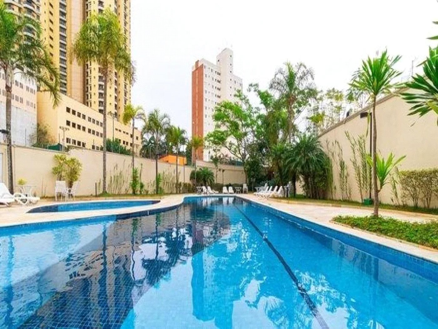 Apartamento à venda com 3 suítes em Vila Suzana, São Paulo, SP