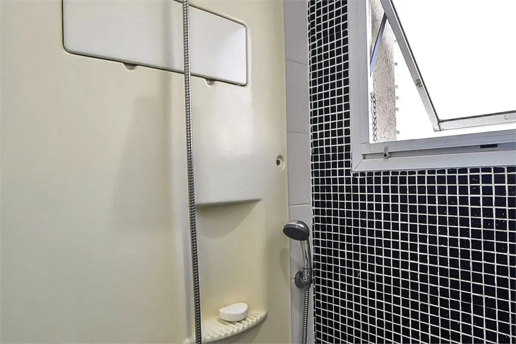 Apartamento à venda com 3 suítes em Lar São Paulo, São Paulo, SP