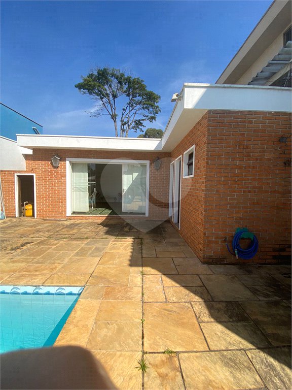 Casa à venda com 3 quartos, sendo 1 suíte, em Santo Amaro, São Paulo, SP