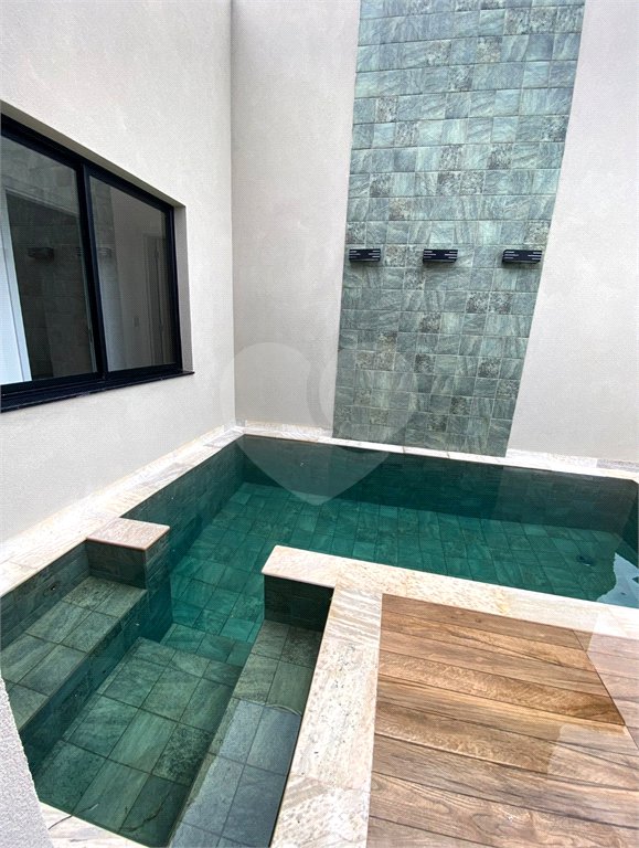 Casa à venda com 3 suítes no condomínio Portal das Tipuanas, Araraquara - SP