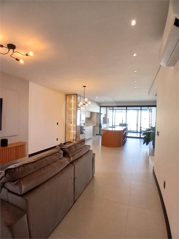 Casa à venda com 3 suítes em Pinheirinho, Vinhedo, SP