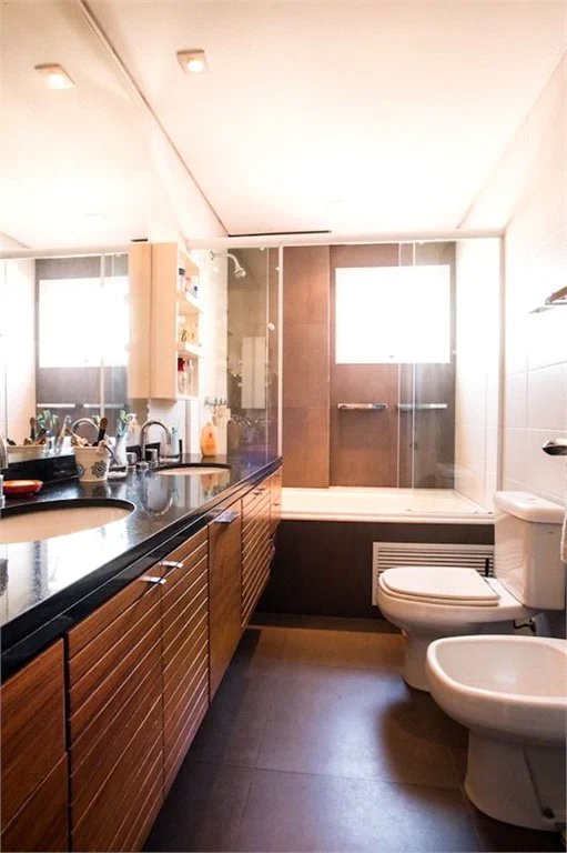 Apartamento à venda com 3 suítes em Vila Andrade, São Paulo, SP