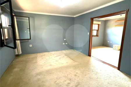 Sobrado à venda com 5 quartos, sendo 3 suítes,  em Jardim Leonor, São Paulo, SP