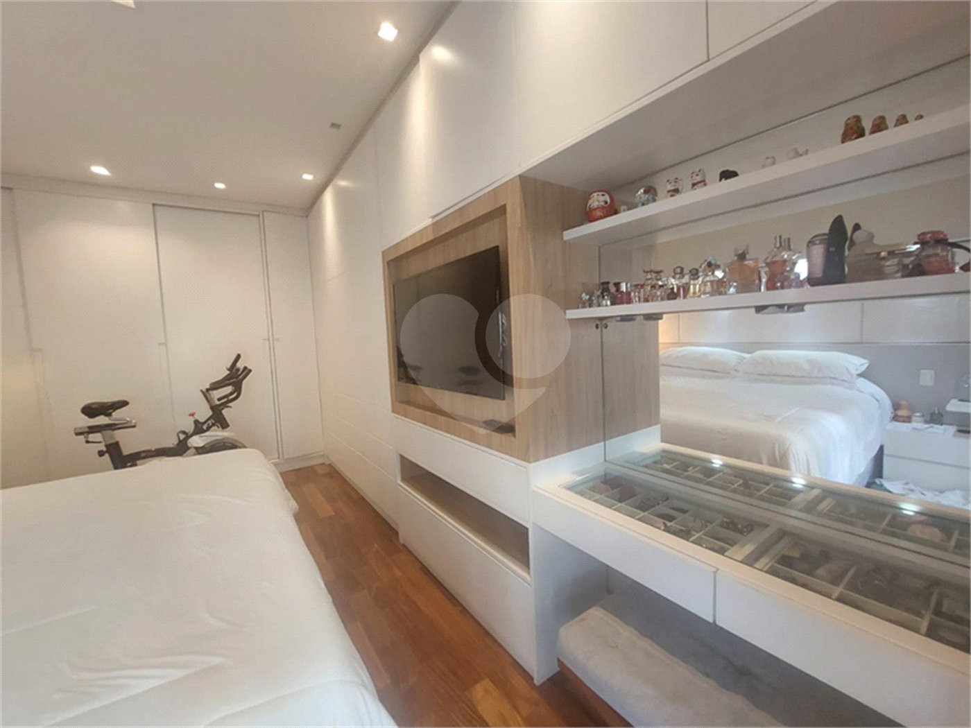 Apartamento à venda com 4 quartos, sendo 2 suítes, em Vila Suzana, São Paulo, SP
