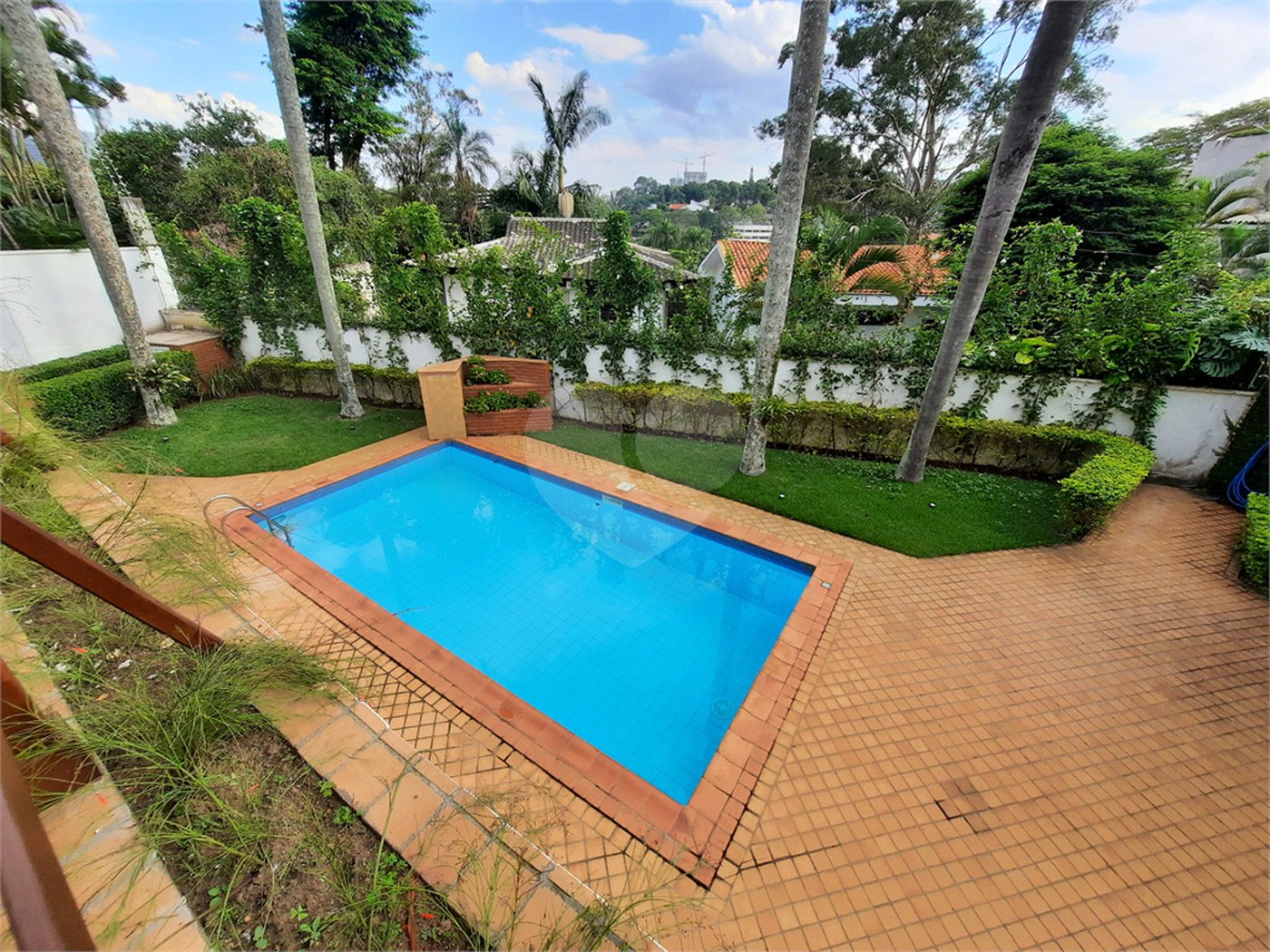 Casa à venda com 6 quartos, sendo 3 suítes, em Morumbi, São Paulo, SP