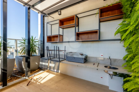 Apartamento à venda com 4 quartos, sendo 2 suítes, em Vila Gumercindo, São Paulo, SP