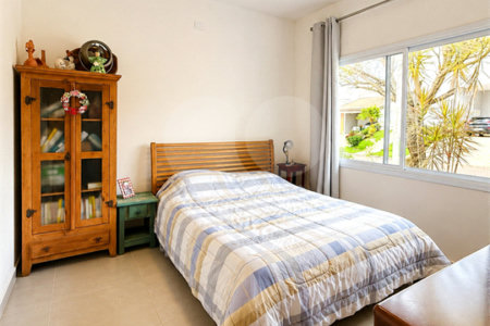 Casa à venda com 3 suítes no condomínio Via Castelli, Louveira - SP