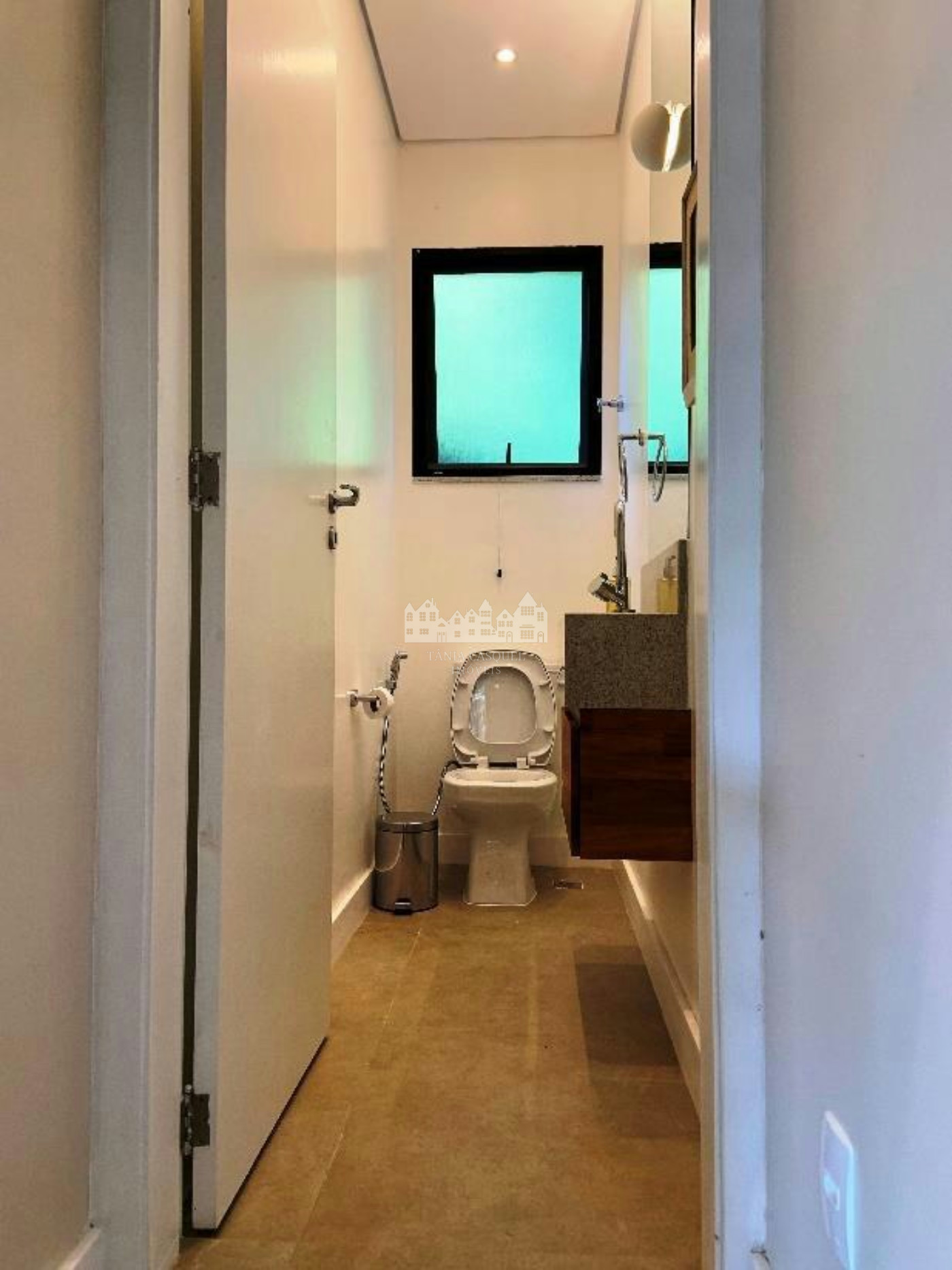 Casa à venda ou para alugar com 3 suítes no condomínio Estância Parque Atibaia, Atibaia - SP